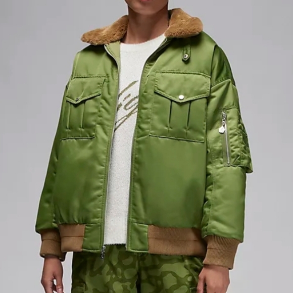 NWT Women's / UNISEX JORDAN OVERSIZED Bomber Jacket - Picture 1 of 7